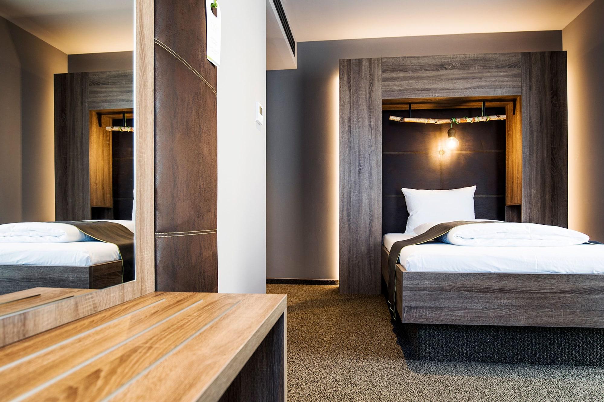 Riku Hotel อูล์ม ภายนอก รูปภาพ