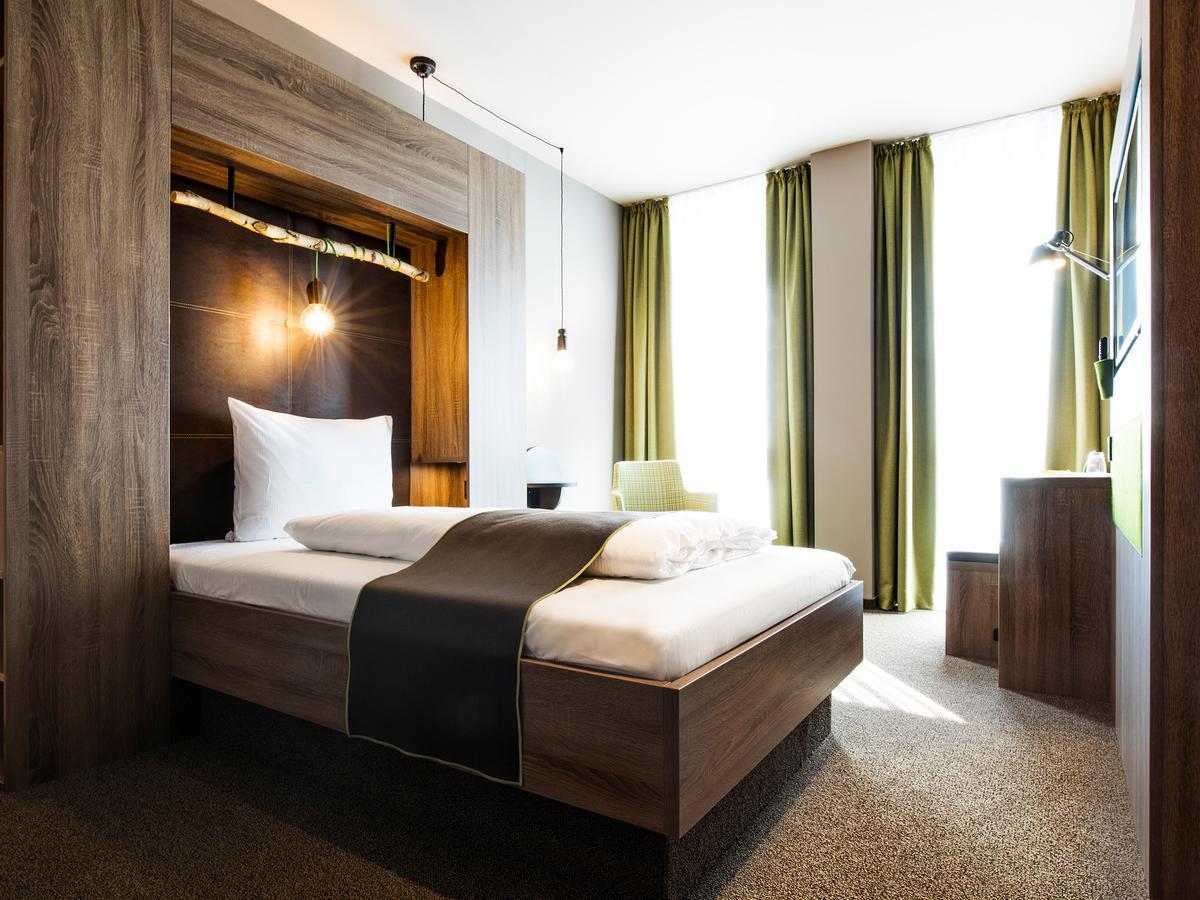 Riku Hotel อูล์ม ภายนอก รูปภาพ
