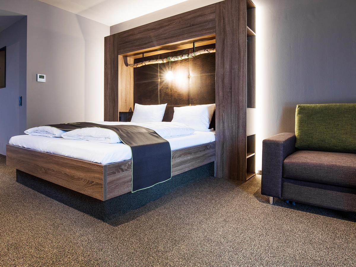 Riku Hotel อูล์ม ภายนอก รูปภาพ