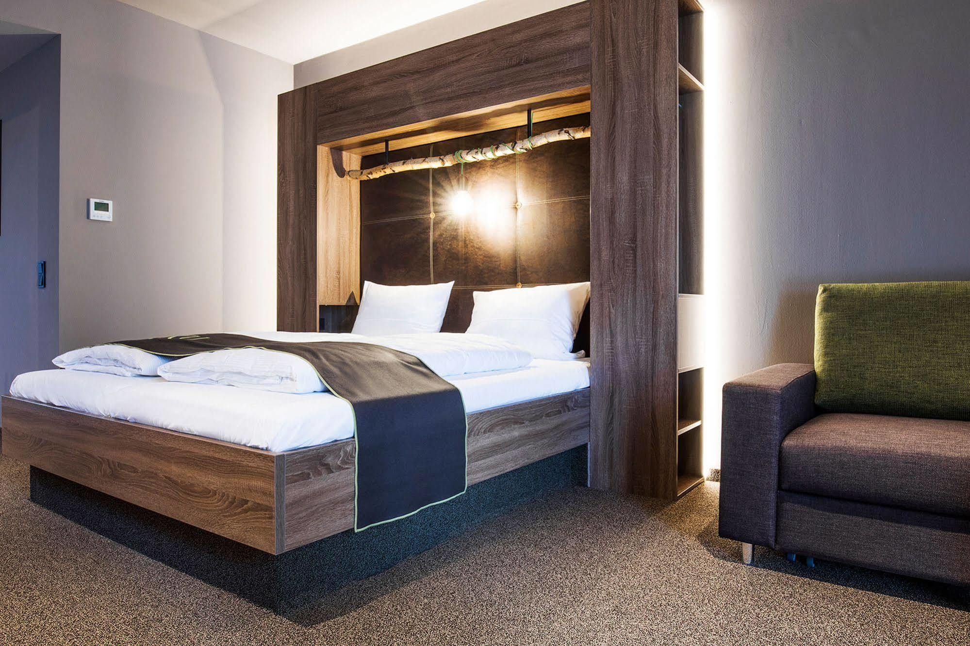Riku Hotel อูล์ม ภายนอก รูปภาพ